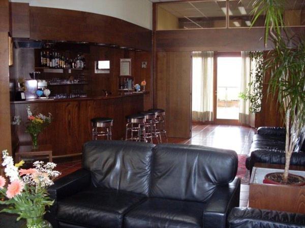 לאוריה אינפריורה Hotel Isola Di Lauria מראה חיצוני תמונה